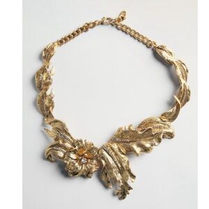 Zara flower necklace